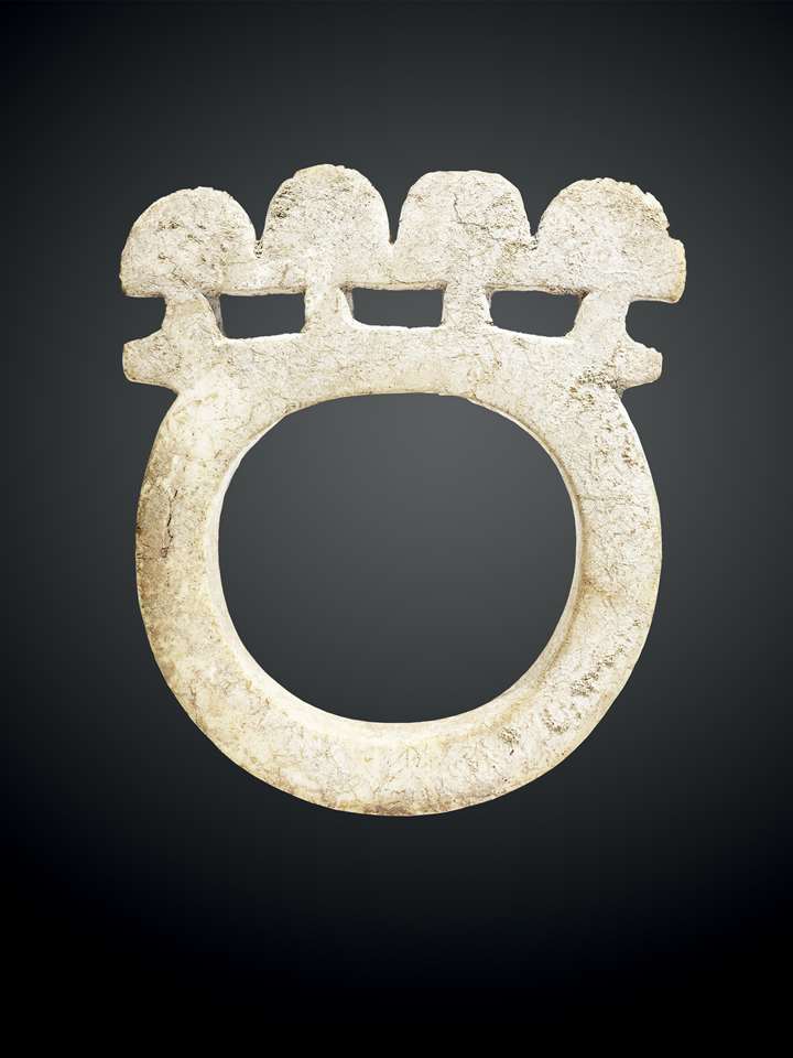 A superb and large bokolo or chiefly wealth item